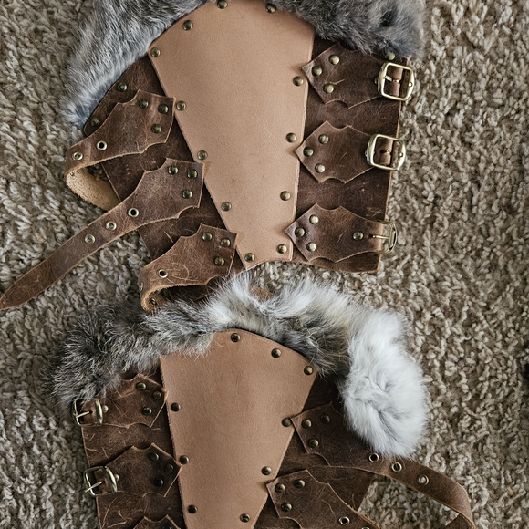 Deluxe Faux Fur Ankle/ Real Fur For All Other Parts Viking Costume Women - Picture 6 of 11